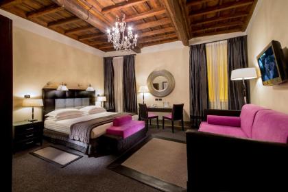 The Inn At The Roman Forum - image 11