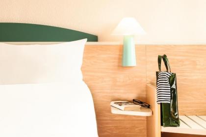 Ibis Roma Fiera - image 9