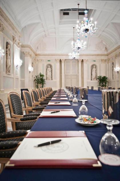 Grand Hotel De La Minerve - image 3