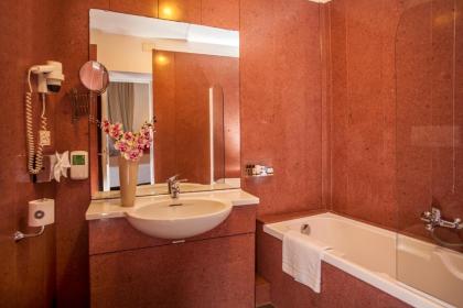 Cosmopolita Hotel Rome Tapestry Collection by Hilton - image 16