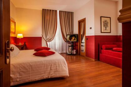 Cosmopolita Hotel Rome Tapestry Collection by Hilton - image 18
