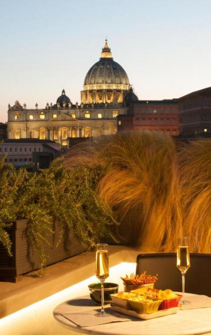 Trianon Borgo Pio Aparthotel - image 1