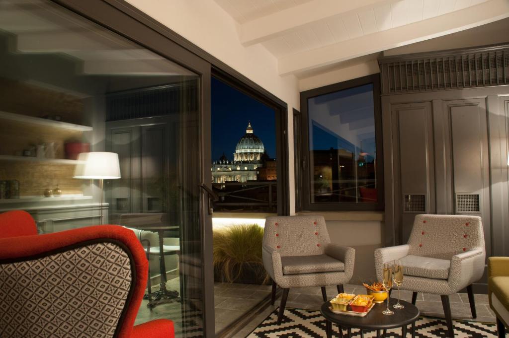 Trianon Borgo Pio Aparthotel - image 5