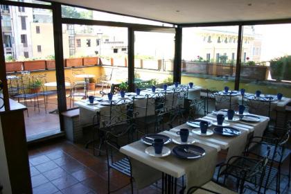 Hotel Canova - image 20