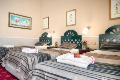 Grand Hotel Colony - image 20