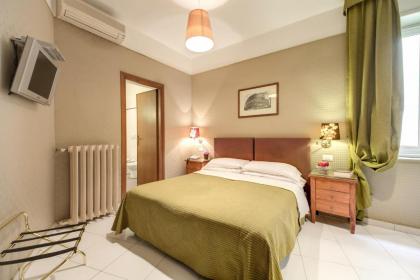 Hotel St. Moritz - image 15