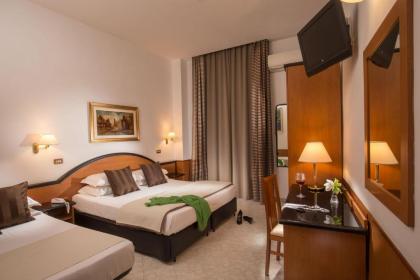 Hotel Sonya - image 9