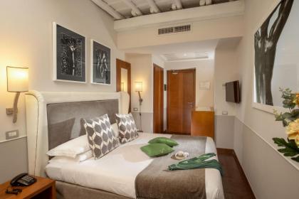 Condotti Palace - image 3