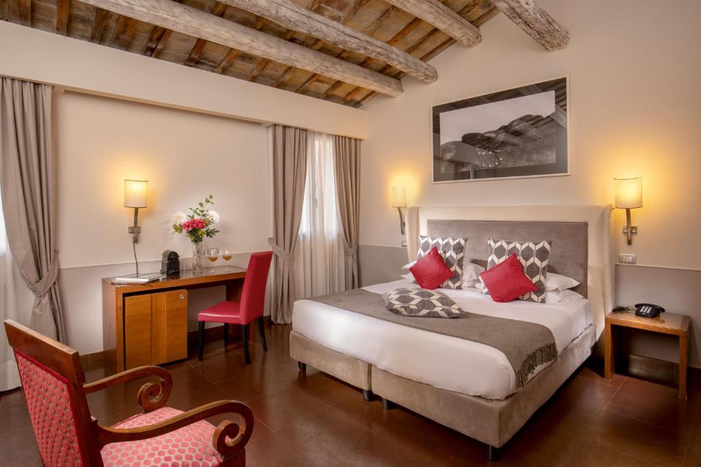 Condotti Palace - image 4