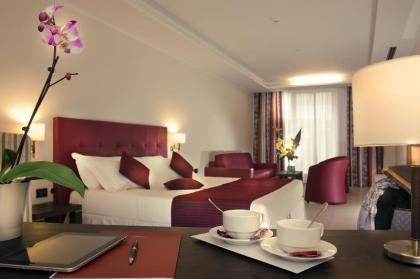 Cardinal Saint Peter Hotel - image 13