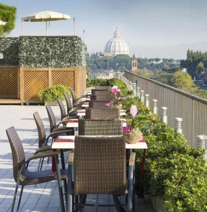 Cardinal Saint Peter Hotel - image 17
