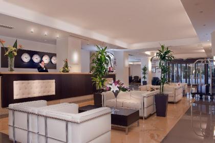 Cardinal Saint Peter Hotel - image 9