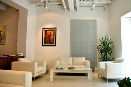 Elite Hotel - image 1