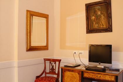 Boutique Hotel Trevi - image 9