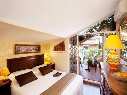 Pantheon Inn - image 13