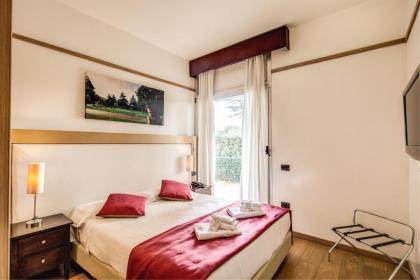 Ginevra Palace Hotel - image 1