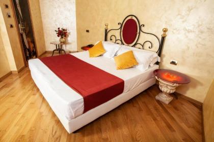 Ginevra Palace Hotel - image 2