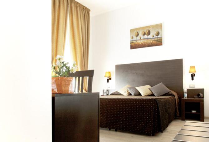 Roman Residence - main image