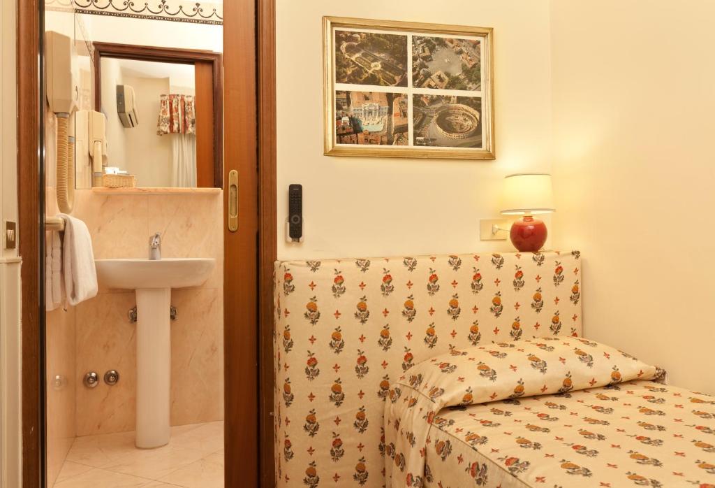 B&B Hotel Roma Italia Viminale - image 4