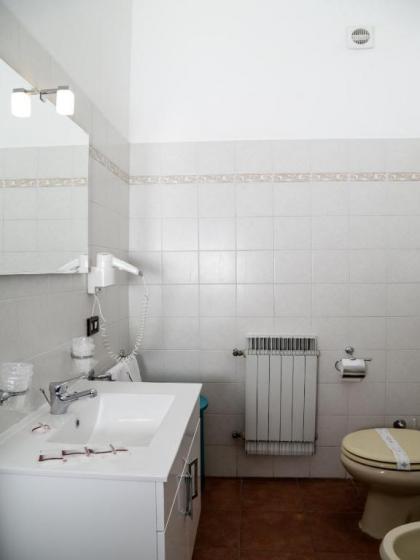 ROMA ROOM HOTEL - image 16