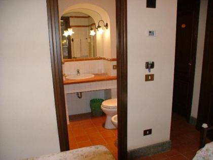 Okapi Rooms - image 17