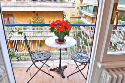 Aurelia 429 Fine Town House - image 7