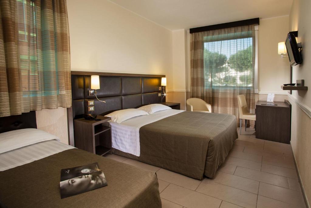 Hotel Artis - main image