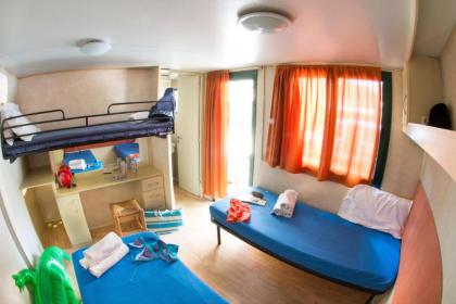 Roma Camping in Town - image 5