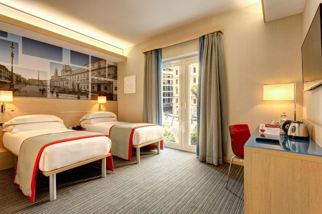 Iq Hotel Roma - image 2