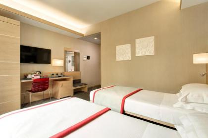 Iq Hotel Roma - image 3