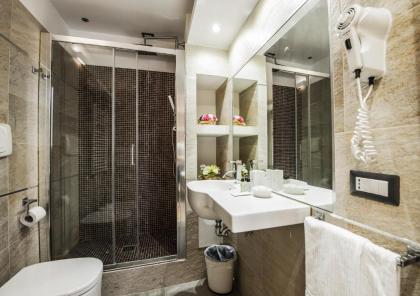 Town House Spagna - image 12