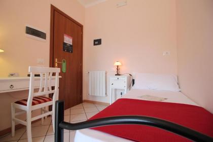 Rome To Stay - image 11