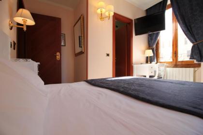 Rome To Stay - image 4