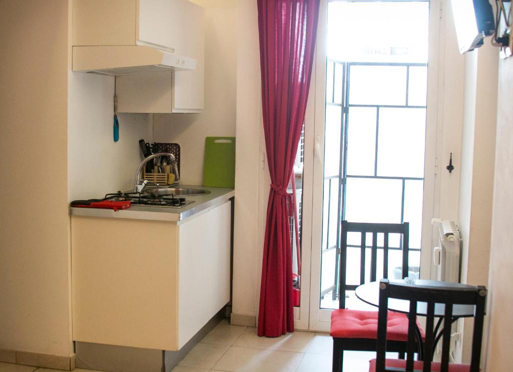 Vatican City Guest House - image 3