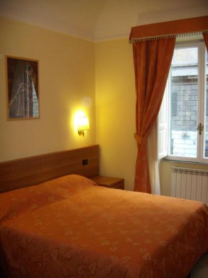 Appartamento Privato Simone - image 1