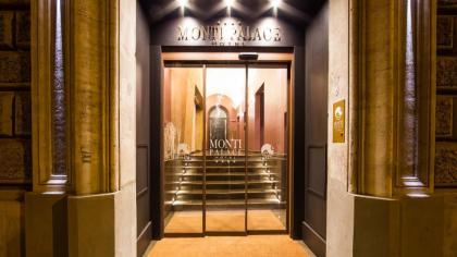 Monti Palace Hotel - image 8