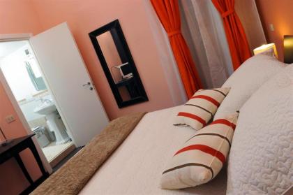 B&B Alexander - image 2