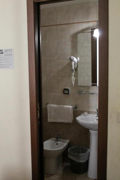 Hotel Pomezia - image 10