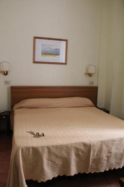 Hotel Pomezia - image 18