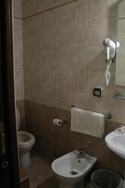 Hotel Pomezia - image 2