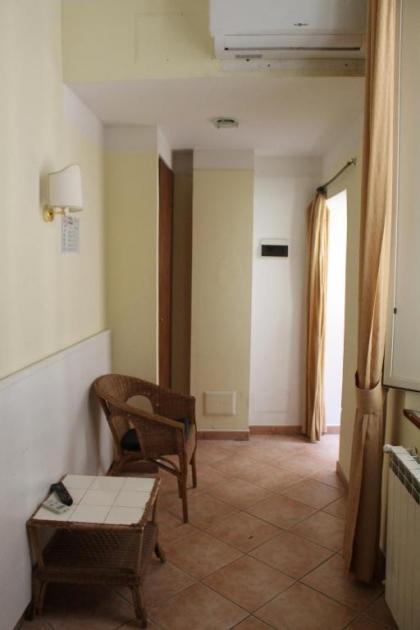 Hotel Pomezia - image 6