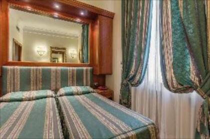 Raeli Hotel Regio - image 9