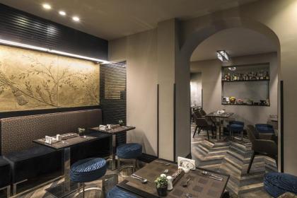 Rome Style Hotel - image 10