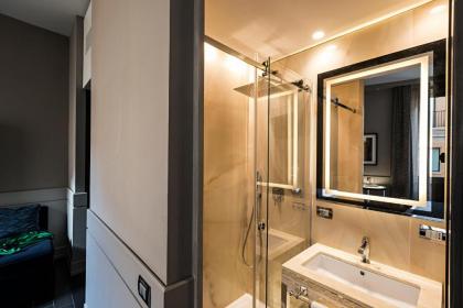 Rome Style Hotel - image 18