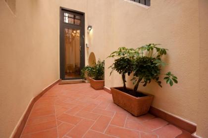 Little Queen Suite - image 4