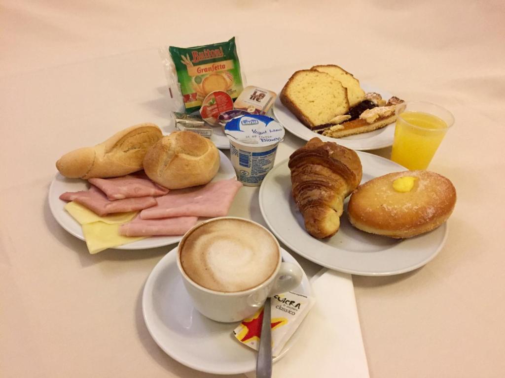 Giglio Dell'opera Hotel - image 2