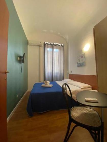 Freedom Traveller Hostel - image 4