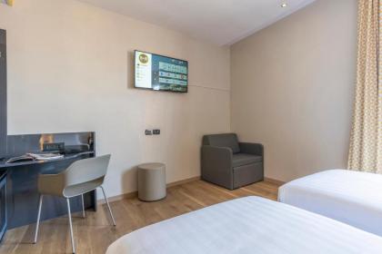 B&B Hotel Roma Tuscolana San Giovanni - image 13