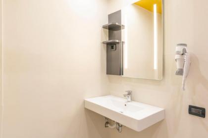 B&B Hotel Roma Tuscolana San Giovanni - image 19