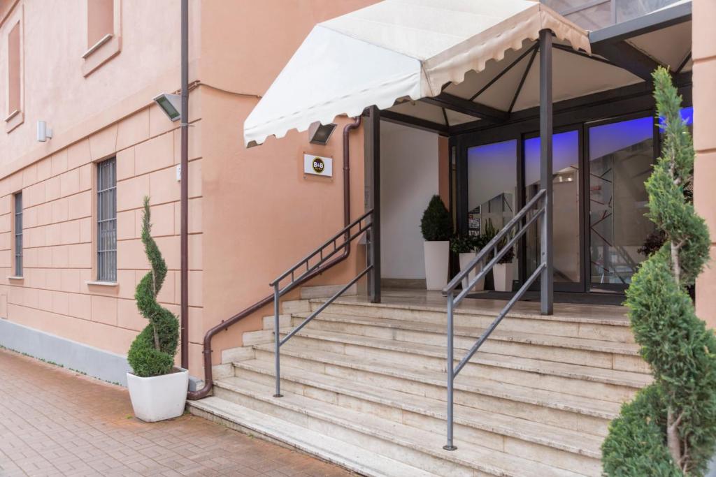 B&B Hotel Roma Tuscolana San Giovanni - image 4
